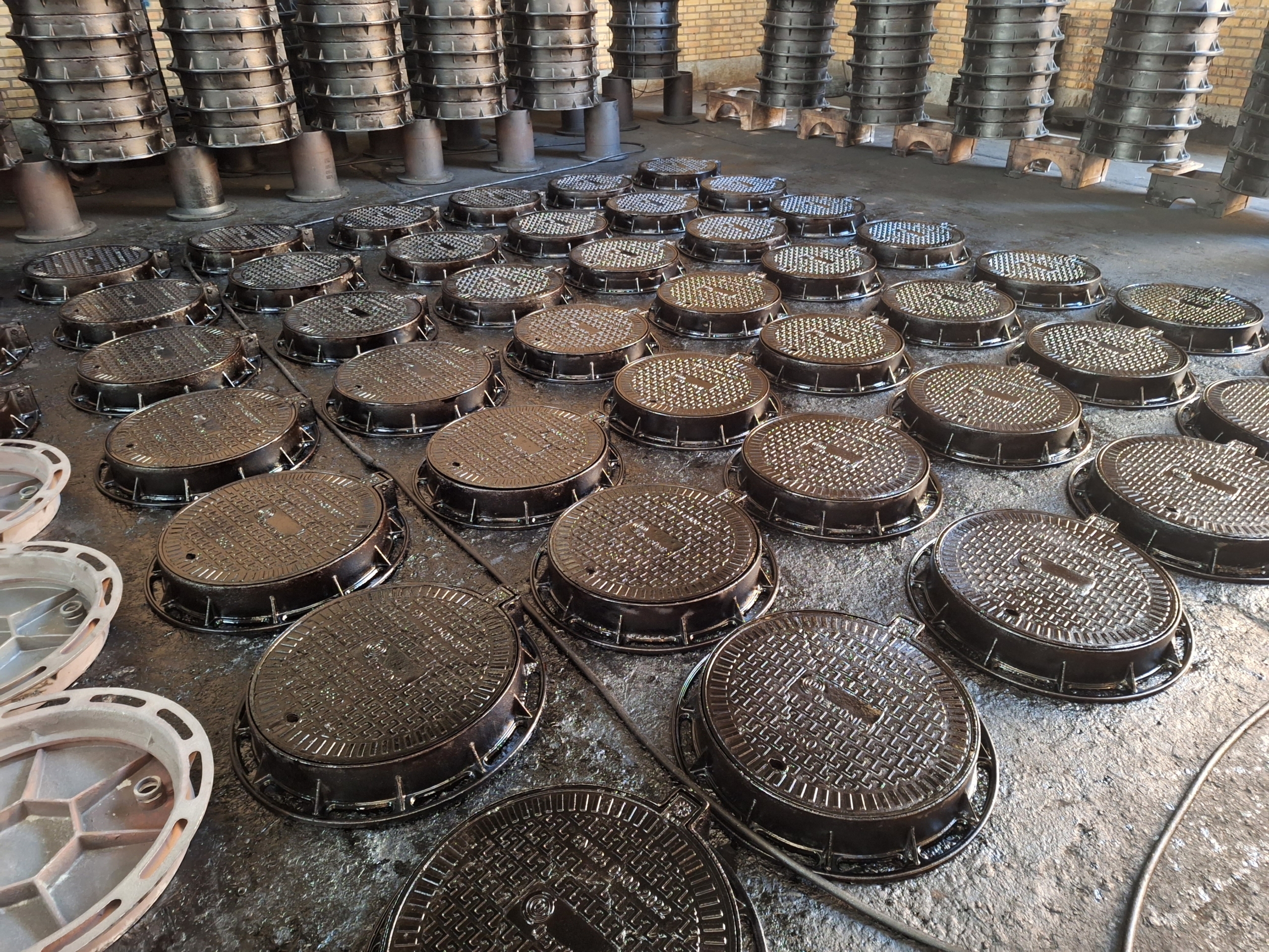 درب های منهول چدنی